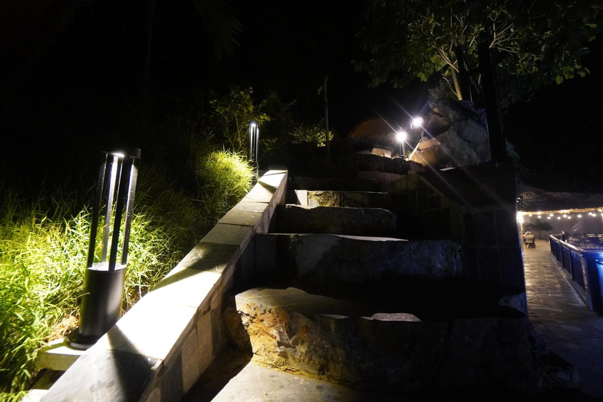 Lotus Premium Lodge - Lotus Group Tours Ha Giang Bagian luar foto