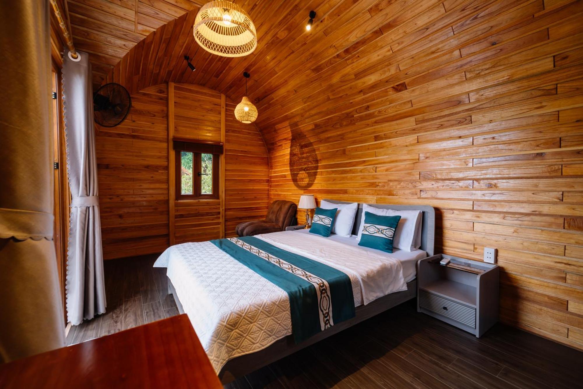 Lotus Premium Lodge - Lotus Group Tours Ha Giang Bagian luar foto