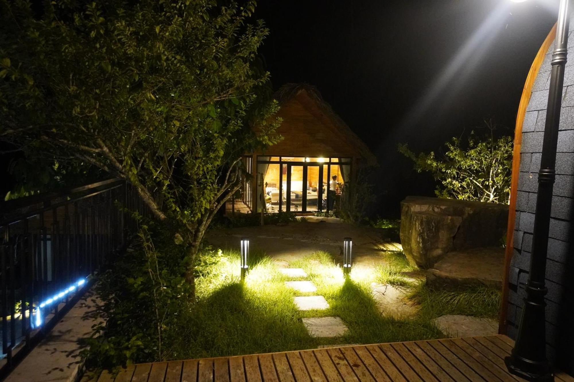 Lotus Premium Lodge - Lotus Group Tours Ha Giang Bagian luar foto