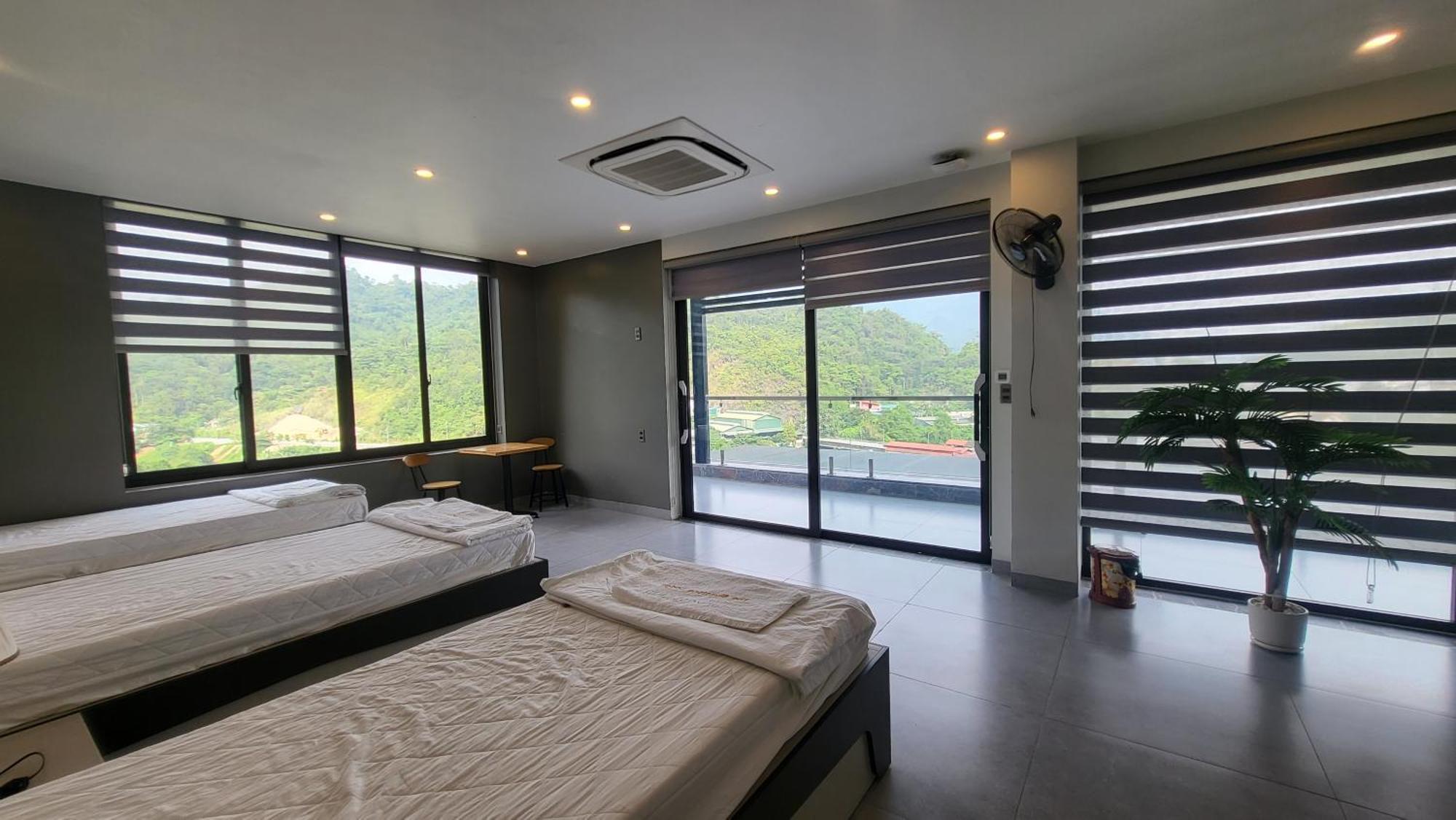Lotus Premium Lodge - Lotus Group Tours Ha Giang Bagian luar foto