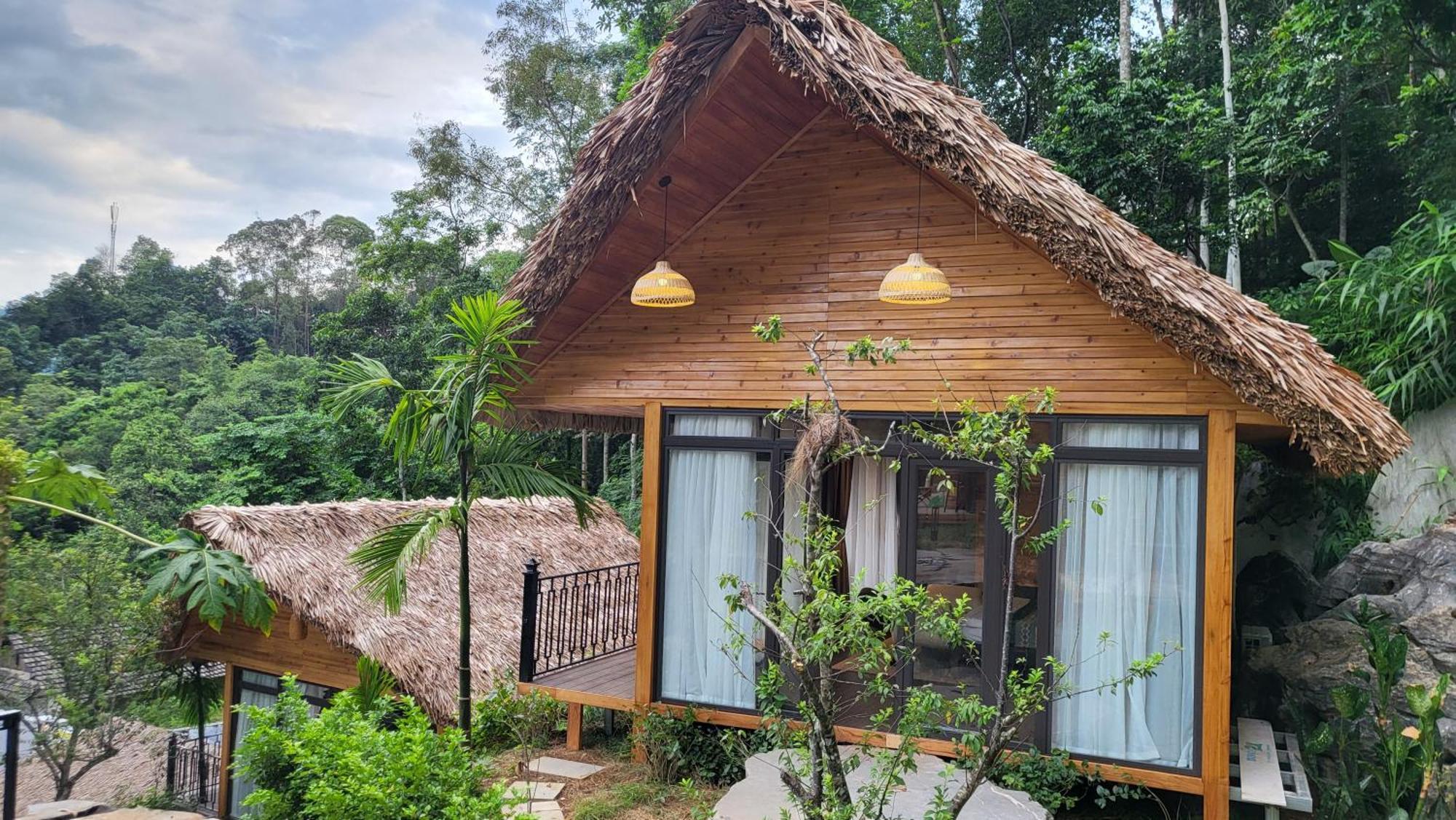 Lotus Premium Lodge - Lotus Group Tours Ha Giang Bagian luar foto