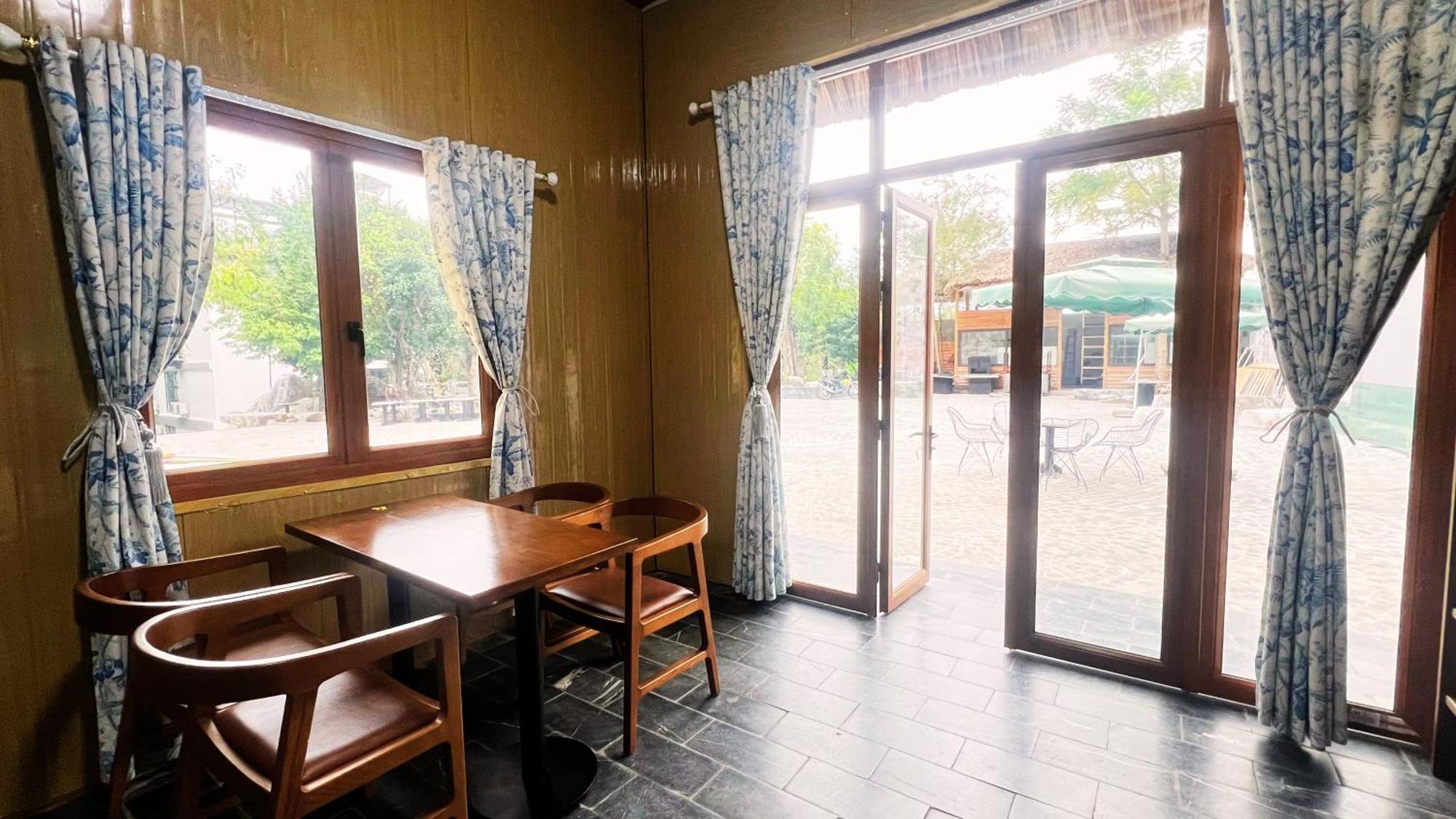 Lotus Premium Lodge - Lotus Group Tours Ha Giang Bagian luar foto