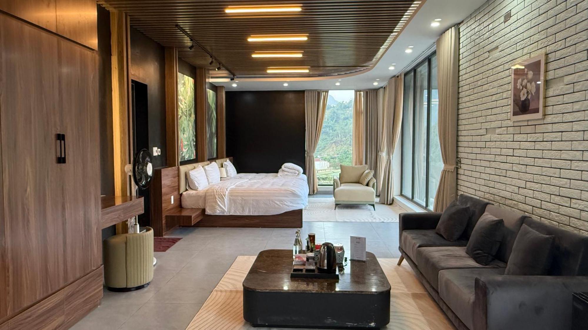 Lotus Premium Lodge - Lotus Group Tours Ha Giang Bagian luar foto