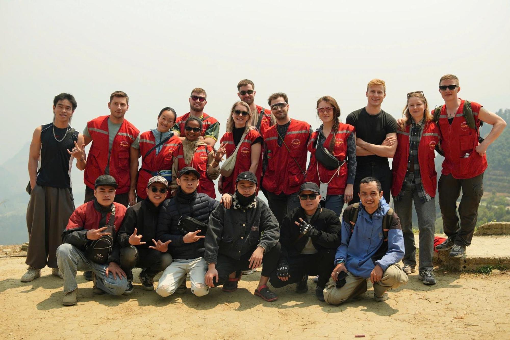 Lotus Premium Lodge - Lotus Group Tours Ha Giang Bagian luar foto
